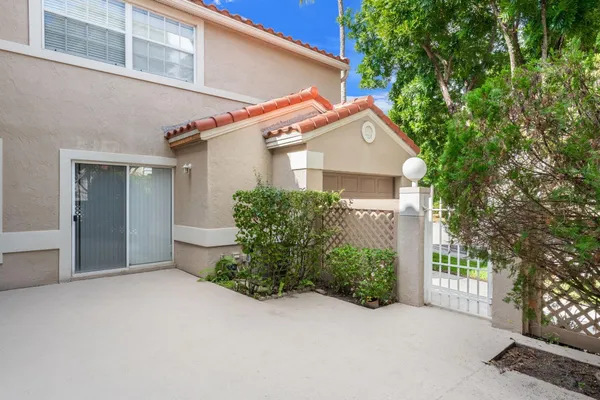 $479,000 | 11066 Longboat Drive, Cooper City, FL 33026