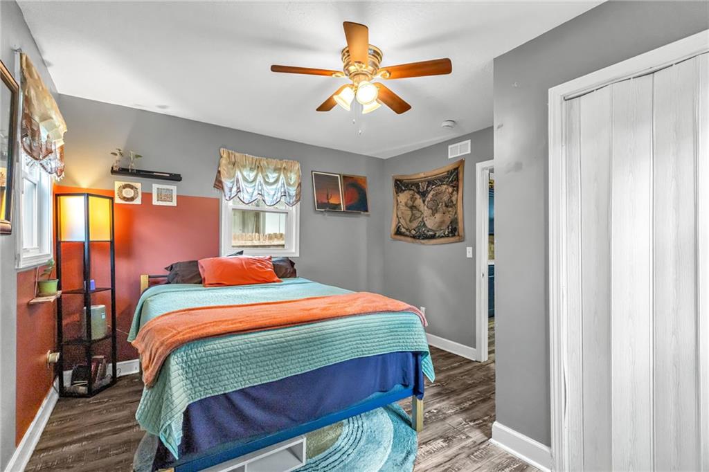 4118 Roanoke Road Kansas City, MO 64111 - Photo 9 of 15