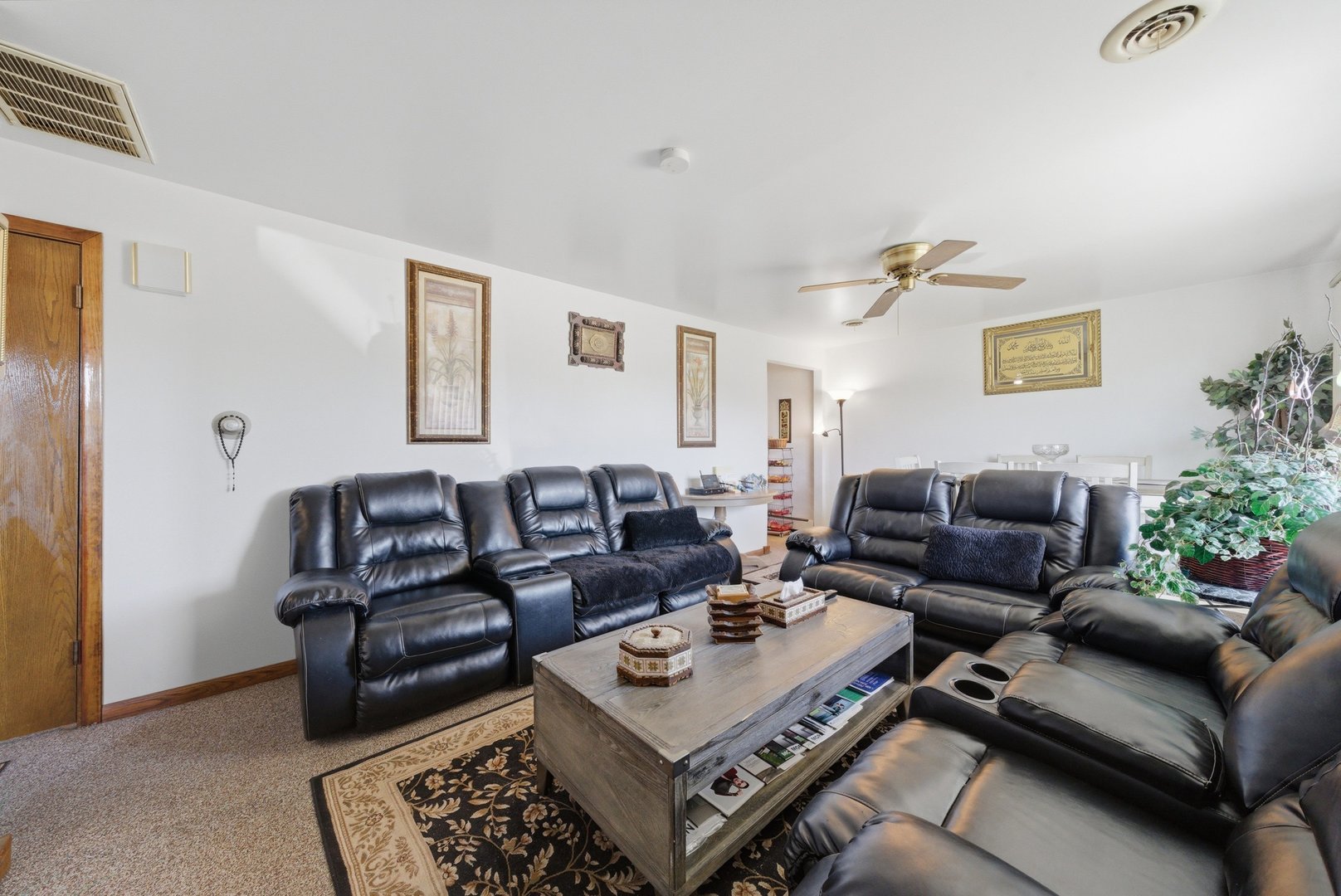 7824 74th Street Bridgeview, IL 60455 - Photo 11 of 30