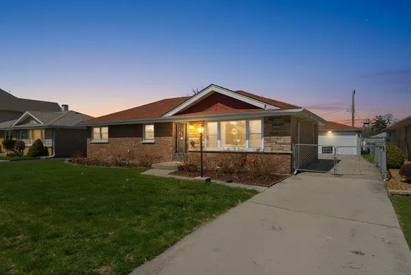 $359,000 | 7824 74th Street, Bridgeview, IL 60455