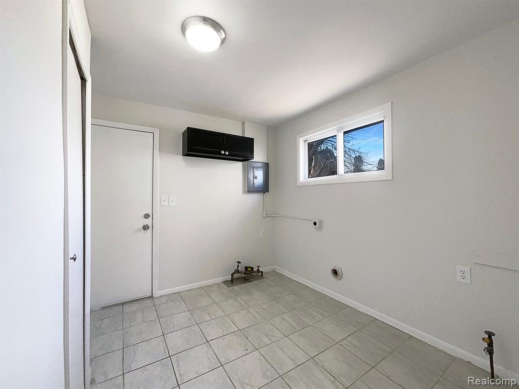 11340 Delano Street Romulus, MI 48174 - Photo 19 of 20