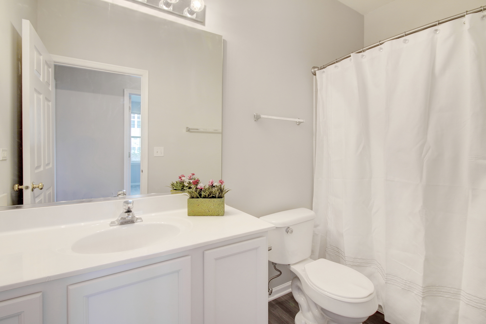 2929 Falling Waters Drive, Unit 2929 Lindenhurst, IL 60046 - Photo 12 of 17