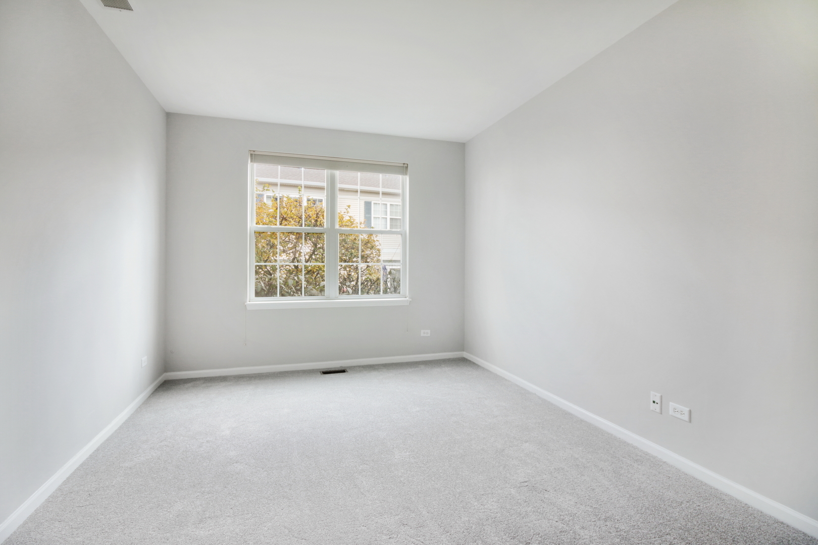 2929 Falling Waters Drive, Unit 2929 Lindenhurst, IL 60046 - Photo 8 of 17