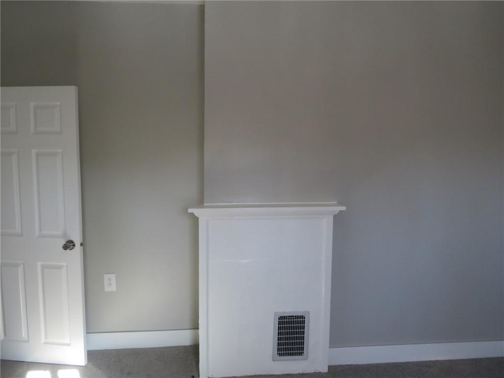 301 Paur Street Pittsburgh, PA 15211 - Photo 4 of 19 close up of a white marble wall