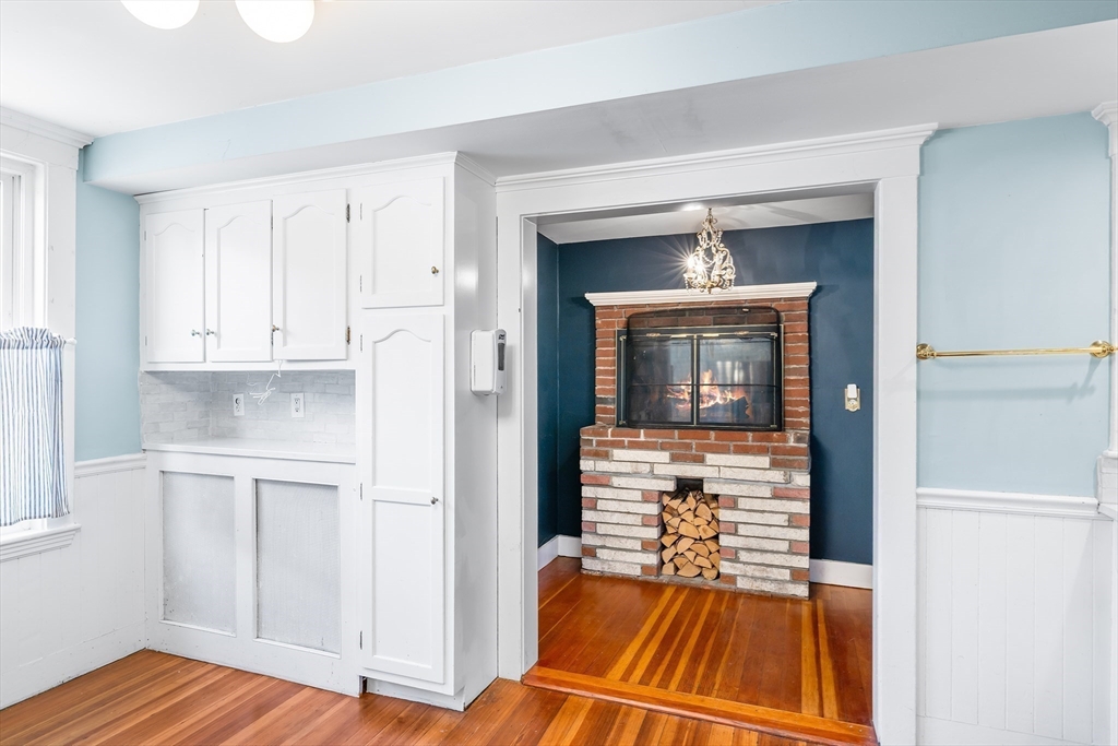 71 Kiely Road Dedham, MA 02026 - Photo 3 of 32 Gallery Image 3