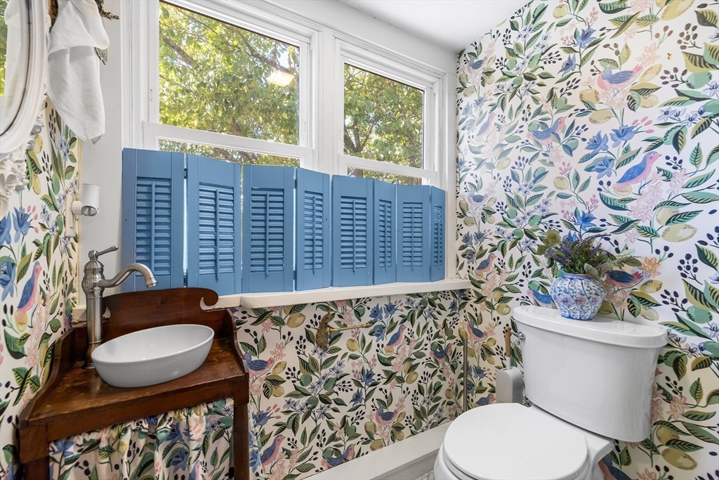 71 Kiely Road Dedham, MA 02026 - Photo 10 of 32 Gallery Image 10
