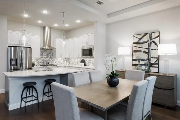 $3,400 | 1115 Manacor Lane, Dallas, TX 75212
