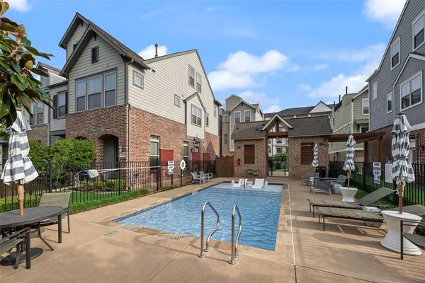 $3,400 | 1115 Manacor Lane, Dallas, TX 75212