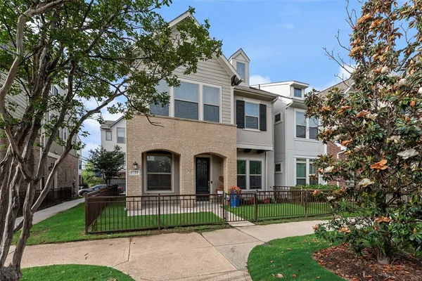 $3,400 | 1115 Manacor Lane, Dallas, TX 75212