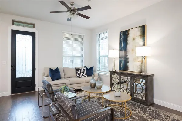 $3,400 | 1115 Manacor Lane, Dallas, TX 75212