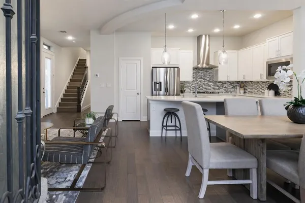 $3,400 | 1115 Manacor Lane, Dallas, TX 75212