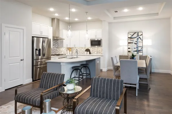 $3,400 | 1115 Manacor Lane, Dallas, TX 75212