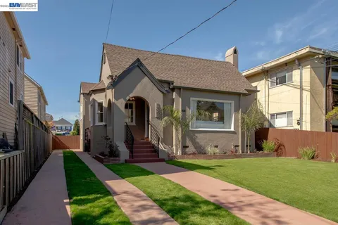 $1,095,000 | 1321 Pearl Street, Alameda, CA 94501