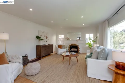 $1,095,000 | 1321 Pearl Street, Alameda, CA 94501