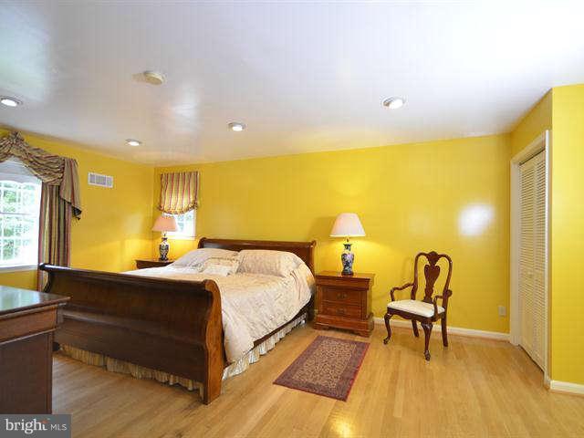 7510 Shadywood Road Bethesda, MD 20817 - Photo 16 of 30 Bedroom (Master)