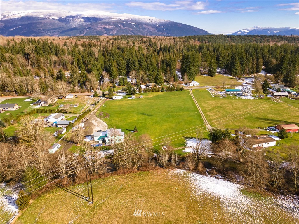 20617 Prairie Road Sedro-Woolley, WA 98284 - Photo 3 of 40 Gallery Image 3