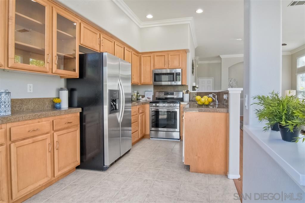 16981 Meadowlark Ridge Road, Unit 3 San Diego, CA 92127 - Photo 12 of 23