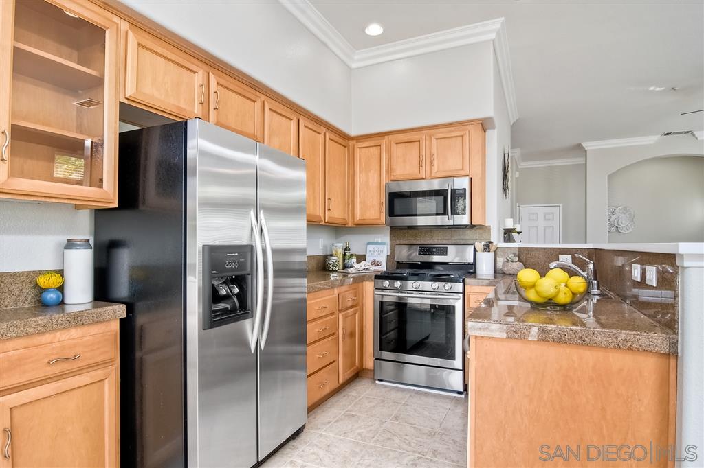16981 Meadowlark Ridge Road, Unit 3 San Diego, CA 92127 - Photo 10 of 23