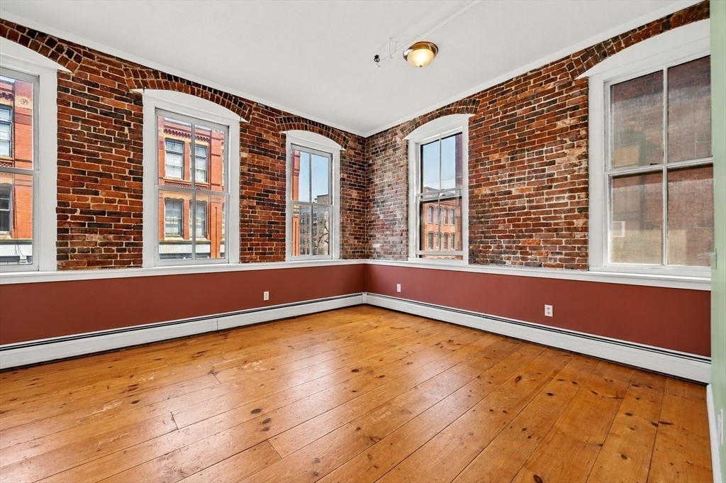62 Washington Street, Unit 9 Haverhill, MA 01832 - Photo 4 of 37