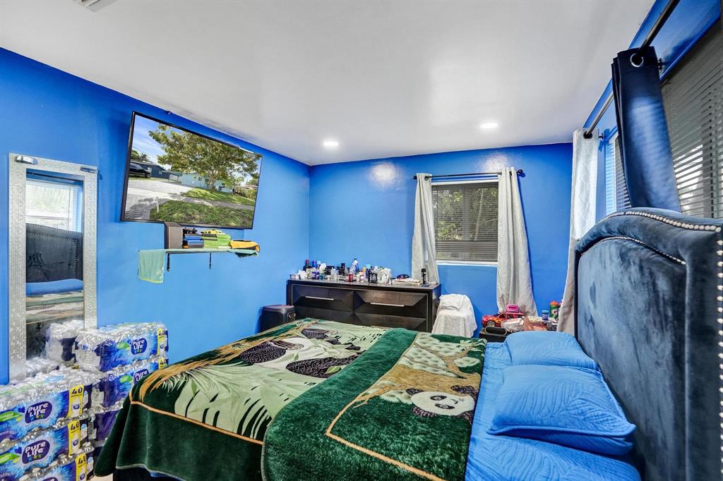 5542 Southwest 6th Street Margate, FL 33068 - Photo 10 of 21