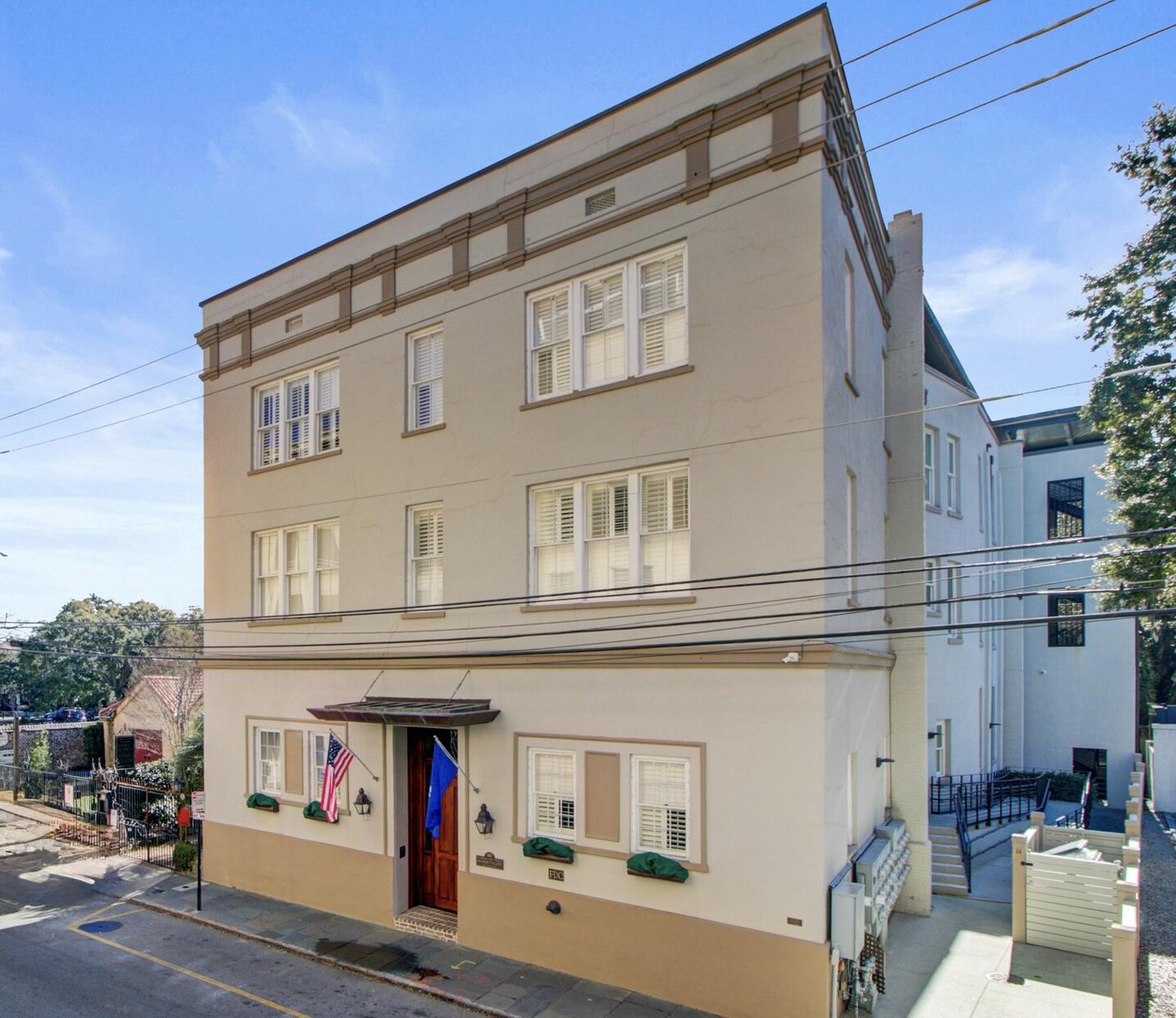 85 Cumberland Street, Unit 16 Charleston, SC 29401 - Photo 3 of 19 WiFi thru HOA