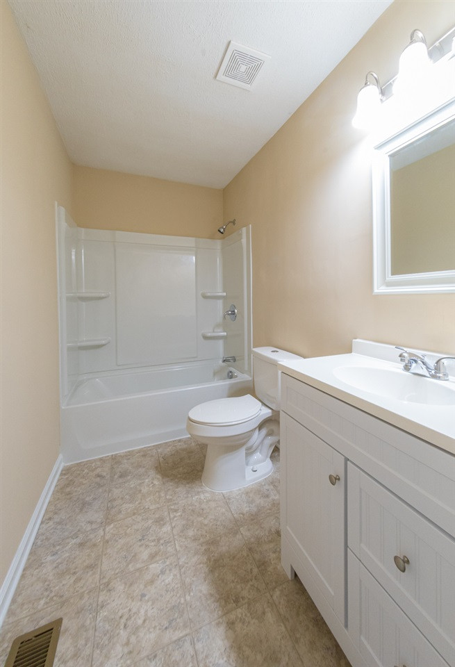 6235 Waterside Lane Raleigh, NC 27613 - Photo 12 of 17 Photo 12