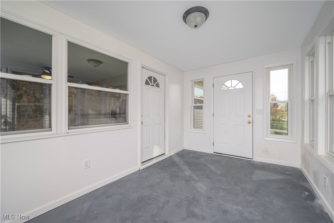 484 Lansing Road Akron, OH 44312 - Photo 9 of 32 Gallery Image 9