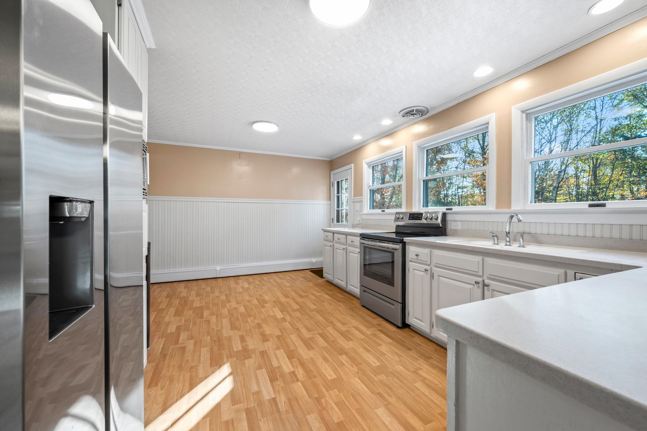 12 Sherry Street Berlin, NH 03570 - Photo 8 of 52