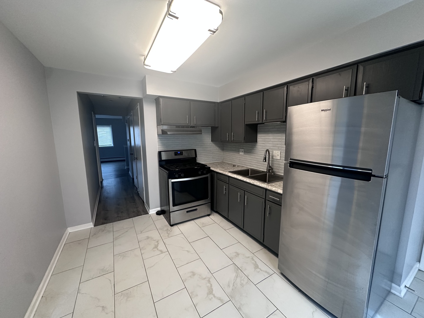 8805 Dee Road, Unit GN Des Plaines, IL 60016 - Photo 2 of 7