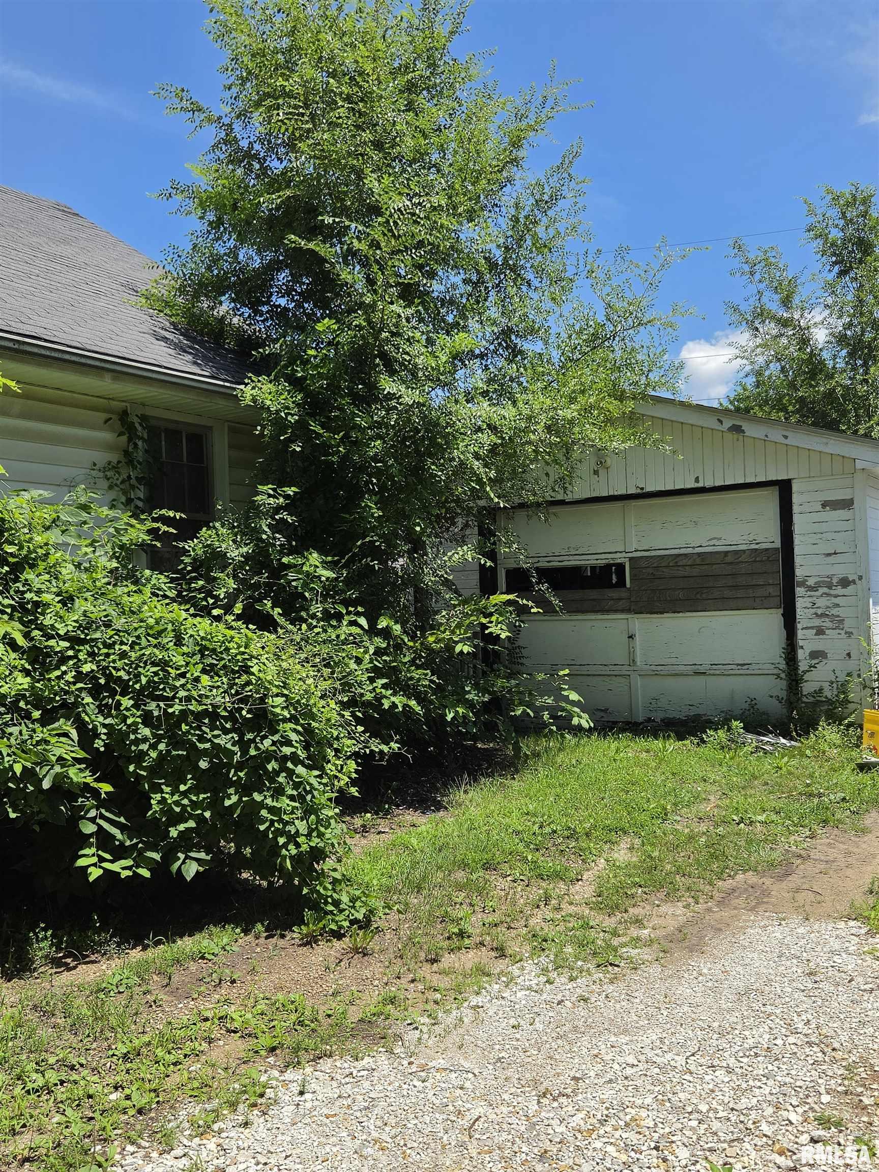 216 Ripper Street South Pekin, IL 61564 - Photo 7 of 24