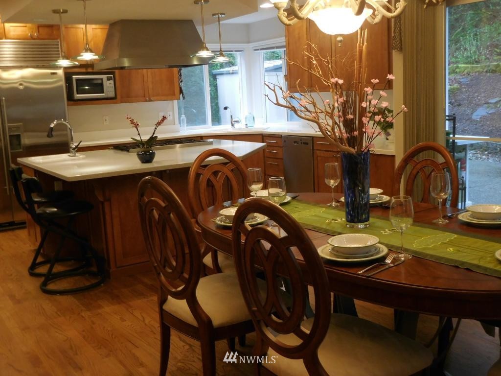 17109 111th Avenue Northeast Bothell, WA 98011 - Photo 10 of 23 Gallery Image 10