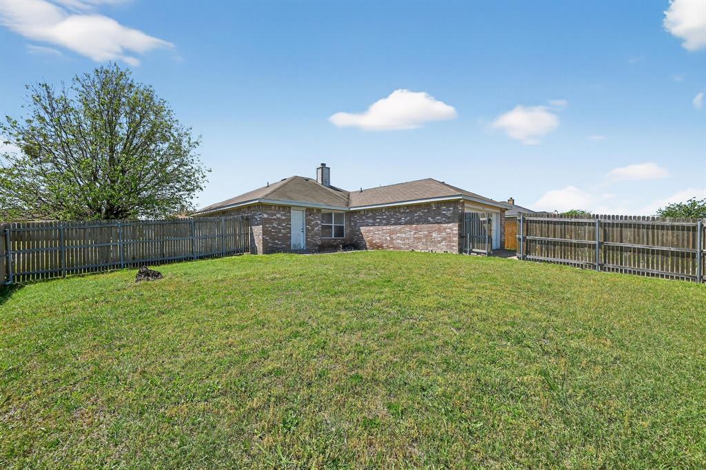 1715 Reynolds Street Lancaster, TX 75134 - Photo 29 of 30