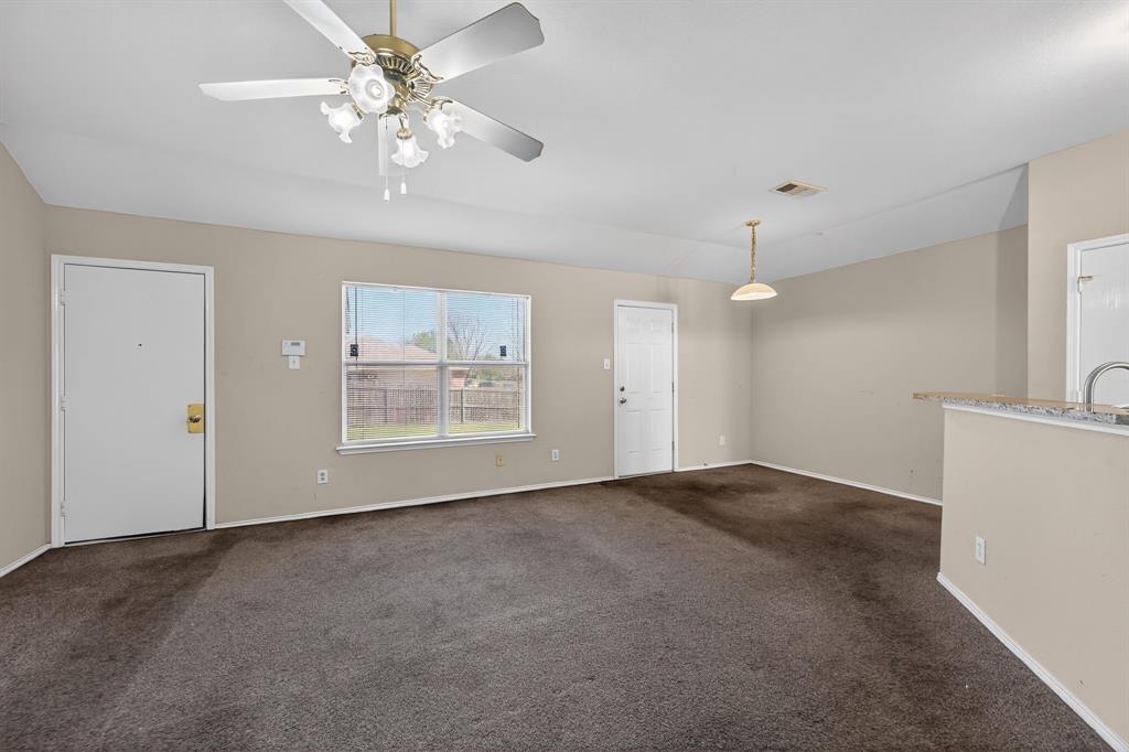 1715 Reynolds Street Lancaster, TX 75134 - Photo 3 of 30