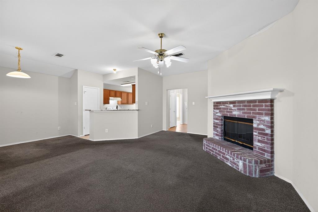 1715 Reynolds Street Lancaster, TX 75134 - Photo 5 of 30