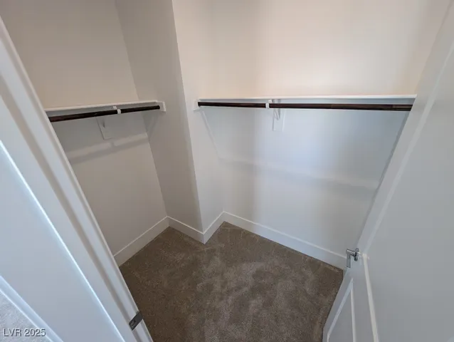 $2,700 | 675 Agate Bridge Street, Las Vegas, NV 89138