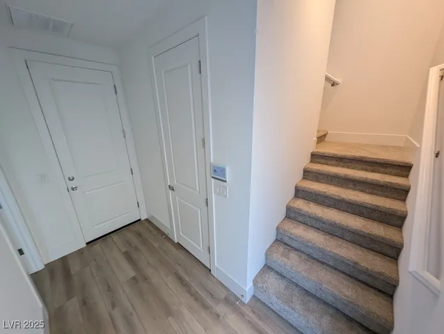 $2,700 | 675 Agate Bridge Street, Las Vegas, NV 89138