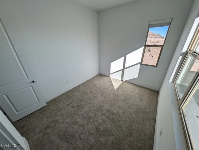 $2,700 | 675 Agate Bridge Street, Las Vegas, NV 89138