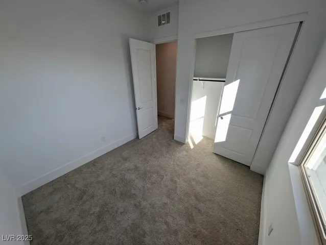 $2,700 | 675 Agate Bridge Street, Las Vegas, NV 89138