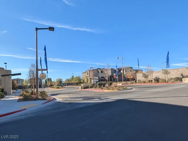 $2,700 | 675 Agate Bridge Street, Las Vegas, NV 89138