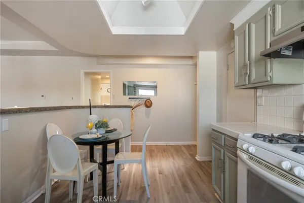 $900,000 | 4811 Myra Avenue, Cypress, CA 90630