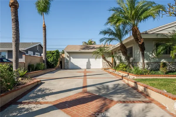 $900,000 | 4811 Myra Avenue, Cypress, CA 90630