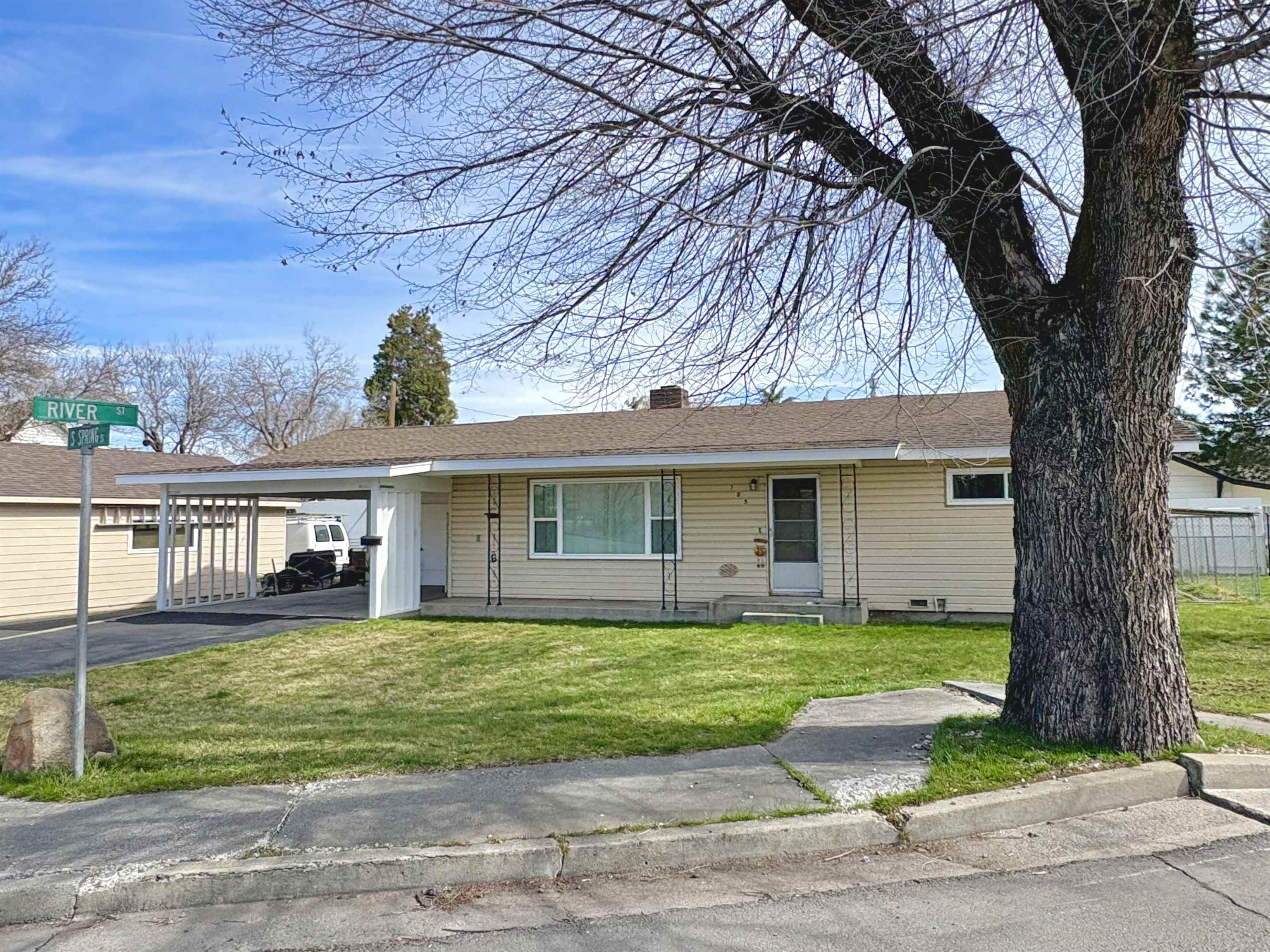 185 South Spring Street Susanville, CA 96130 - Photo 2 of 18