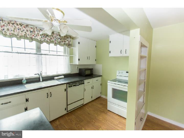 2791 Quakerbridge Road Hamilton, NJ 08619 - Photo 4 of 24 Kitchen