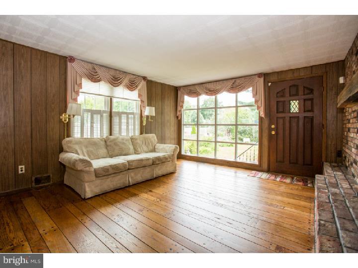 2791 Quakerbridge Road Hamilton, NJ 08619 - Photo 8 of 24 Family Room