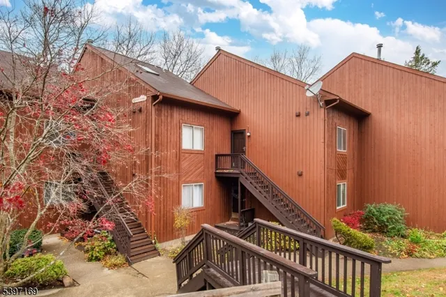 $219,000 | 3 Port Royal Drive, Unit 4, Vernon, NJ 07462