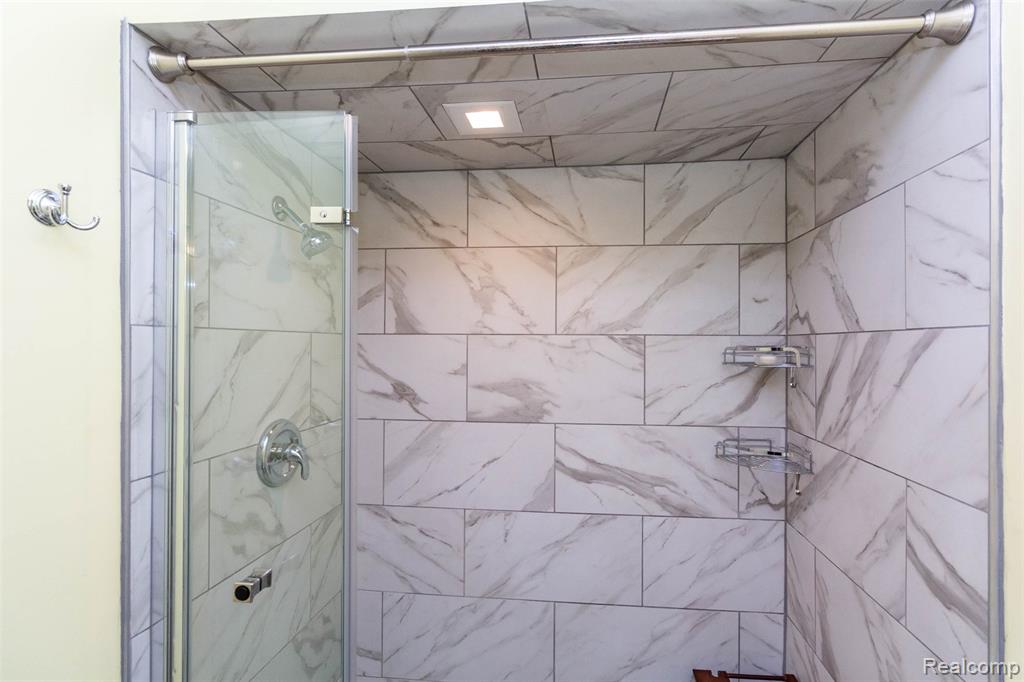 27330 Arborway Road, Unit 17 Southfield, MI 48033 - Photo 30 of 50 Gallery Image 30