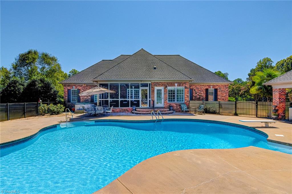 138 Beauchamp Road Advance, NC 27006 - Photo 5 of 50 Gallery Image 5