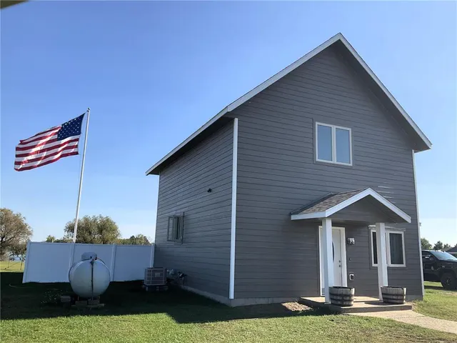 $449,900 | 33558 251st Avenue, Browerville, MN 56438