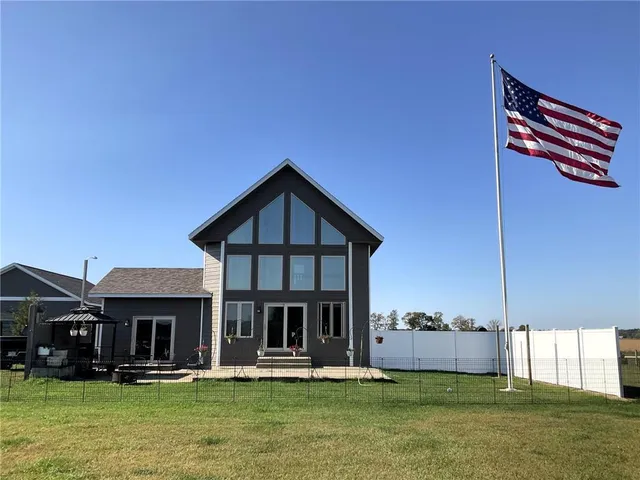 $449,900 | 33558 251st Avenue, Browerville, MN 56438