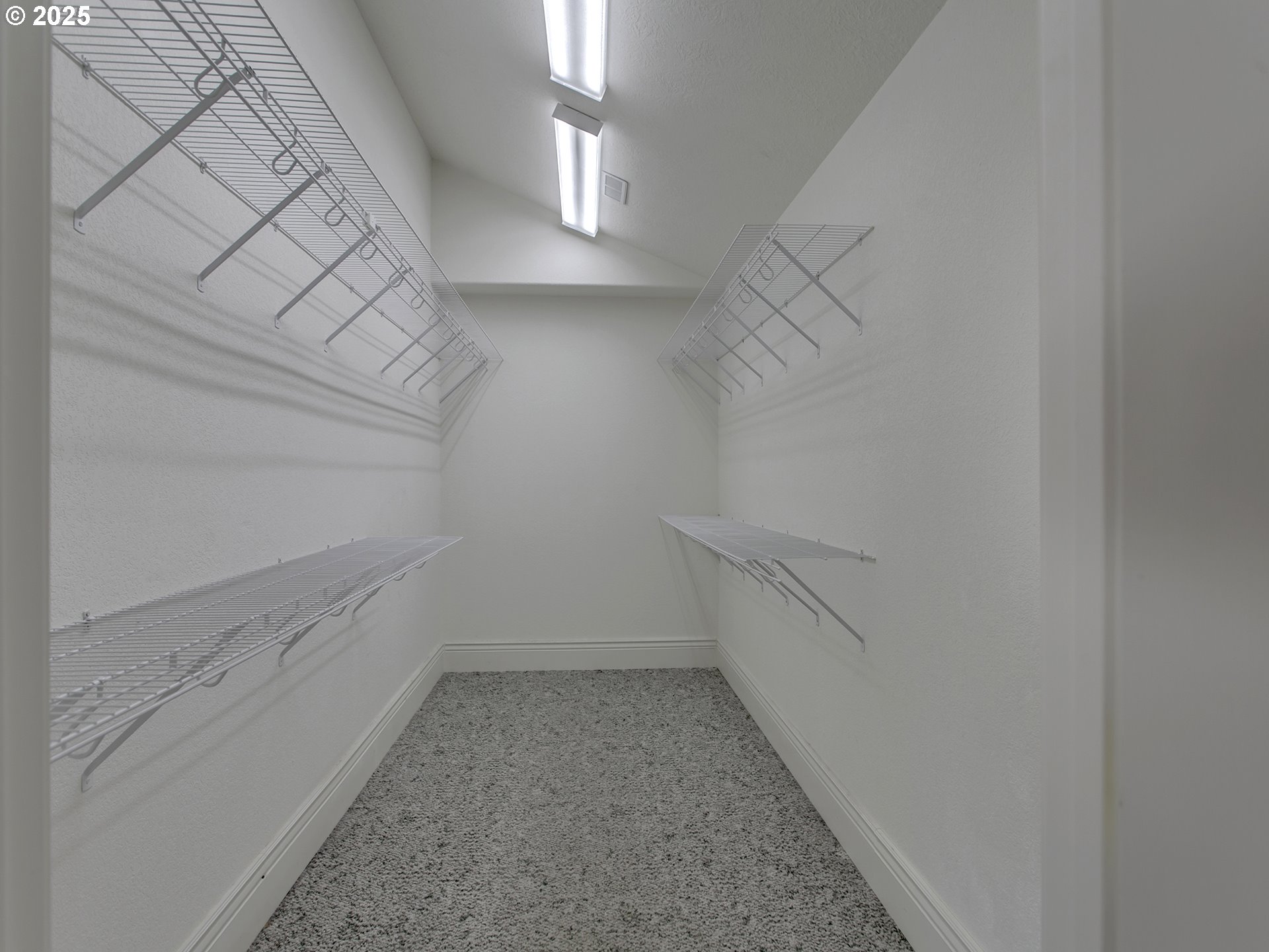 17234 Oakdale Road Dallas, OR 97338 - Photo 24 of 45